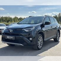 Toyota RAV4 2.2 AT, 2016, 116 236 км, с пробегом, цена 2 730 000 руб.