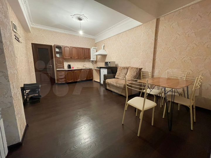 1-к. квартира, 40 м², 1/11 эт.