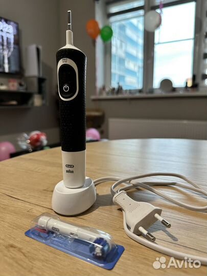 Электрическая зубная щетка braun oral b