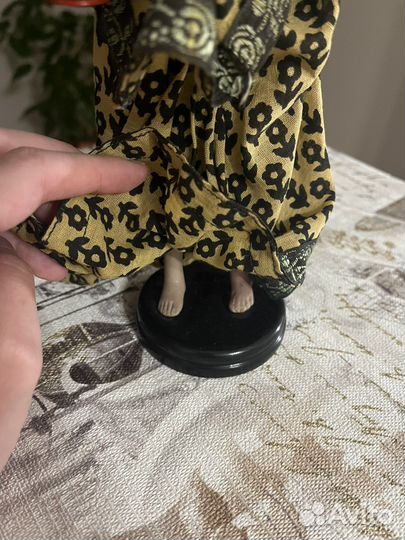 Статуэтка девушка с кувшином