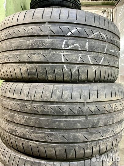 Kumho Ecsta PS71 275/30 R20