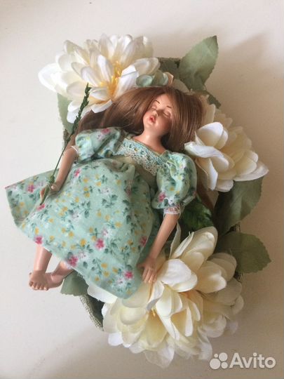 Кукла маленькая спящая фея