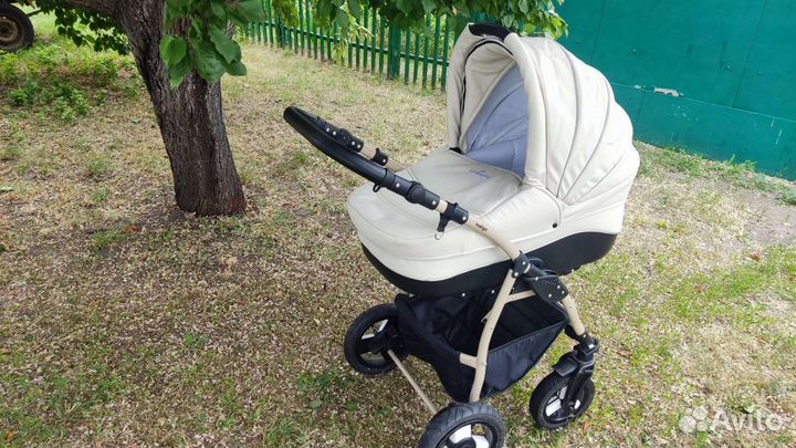 Детская коляска