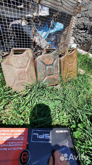 Канистра для бензина 20л