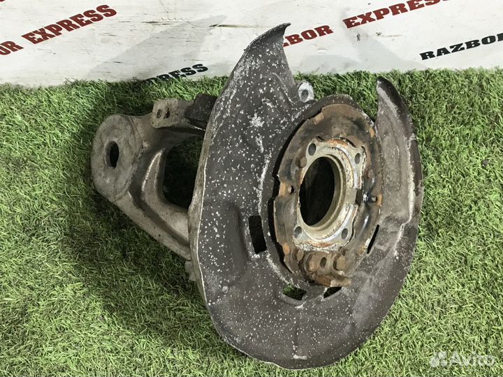 Кулак поворотный задний левый BMW X5 E70