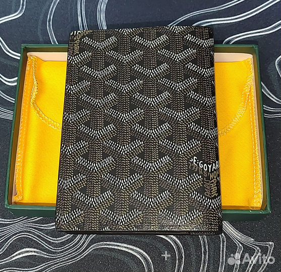 Обложка для паспорта goyard