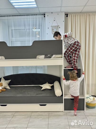 Двухъярусная кровать