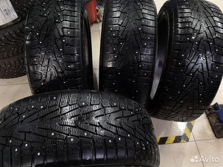 Nokian Tyres Hakkapeliitta 7 SUV 265/45 R21