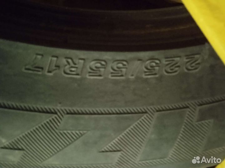 Bridgestone Blizzak Ice 225/55 R17