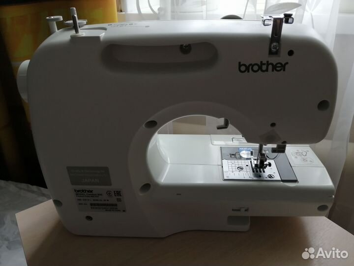 Новая швейная машина Brother
