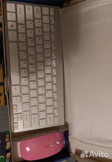 Беспроводная клавиатура и мышь, раскладка на англ