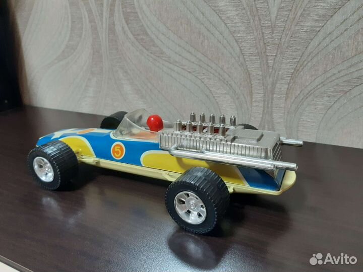 Машинка гоночная СССР