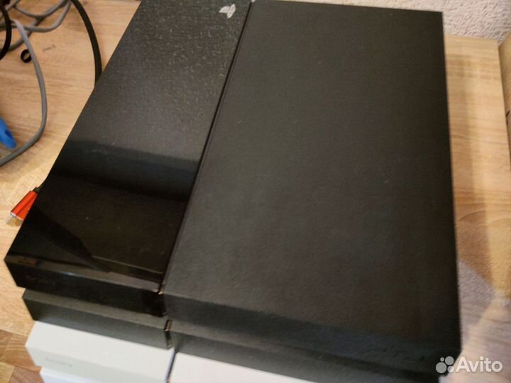Sony PS4 прошитая 9000 игр