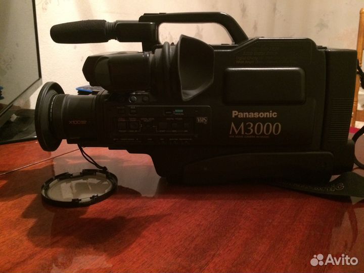 Видеокамера Panasonic M3000
