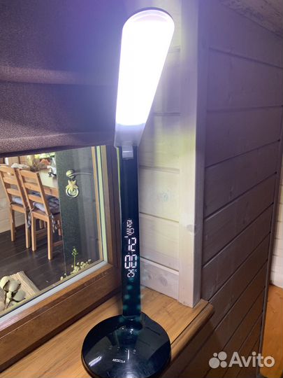 Лампа настольная светодиодная