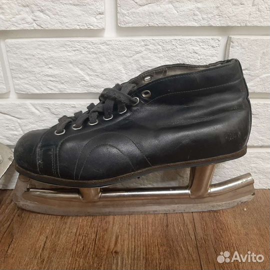 Раритетные хоккейные коньки 39 р-р