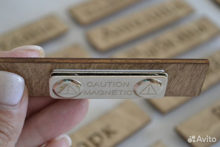 Бейджики из дерева