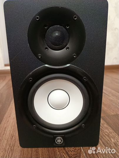 Студийные мониторы Yamaha hs5