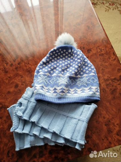 Шапка с шарфом