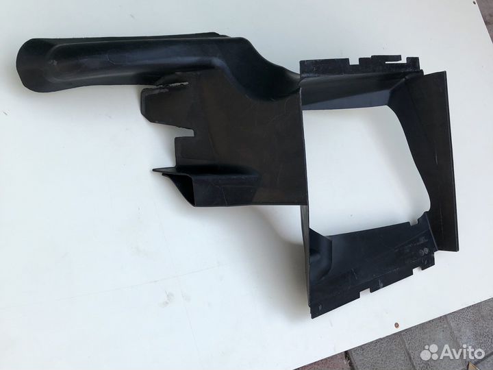 Воздуховод интеркулера Передний левый Audi Q7 3.0