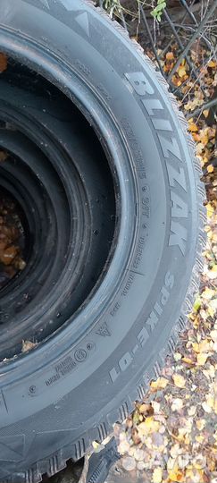Bridgestone Blizzak Spike-01 195/65 R15 91T