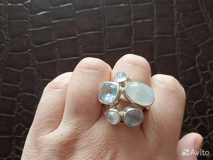 Серебряное кольцо