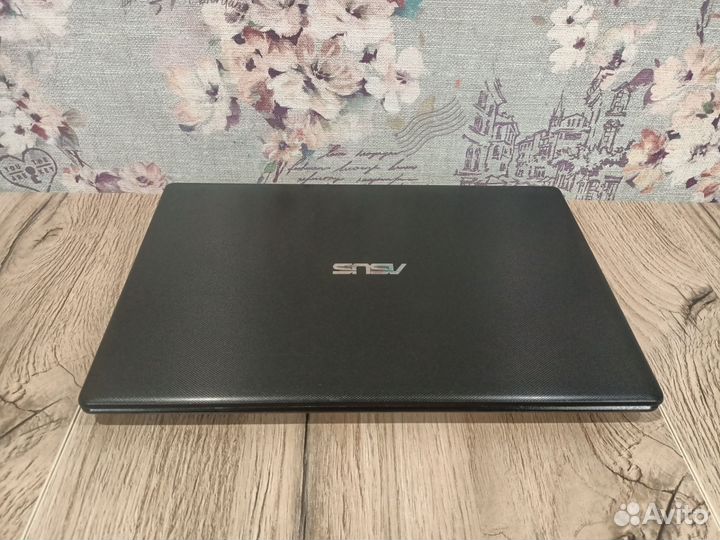 Ноутбук Asus 15.6