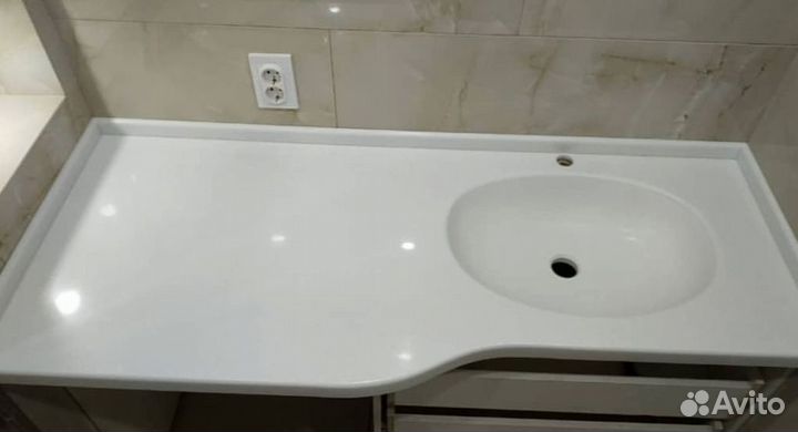 Столешница для ванной и кухни из искуственного кам