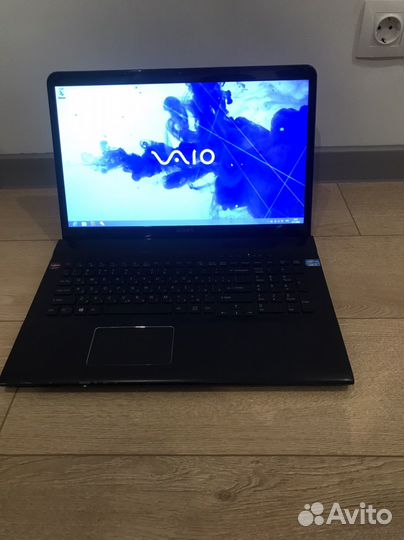 Ноутбук sony vaio SVE171C11V