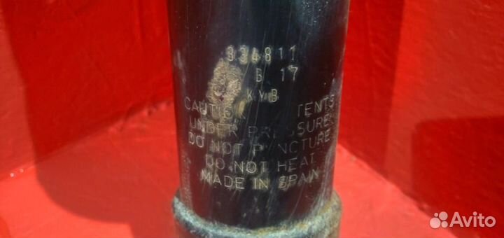 Пассат Б3 амортизатор передний правый в сборе