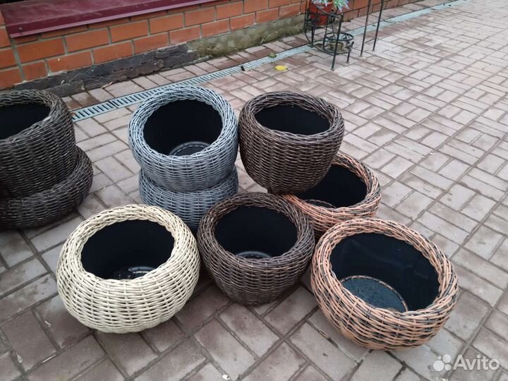 Кашпо, лежанки для животных