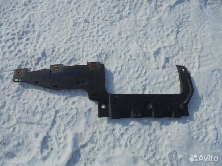 Крепление бампера заднее Bmw 3-Series E90 N52B25A