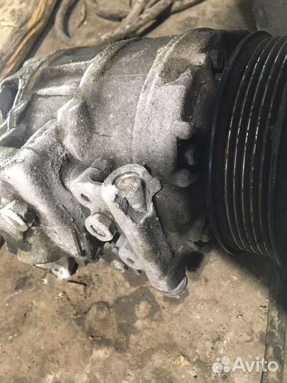 Компрессор кондиционера bmw