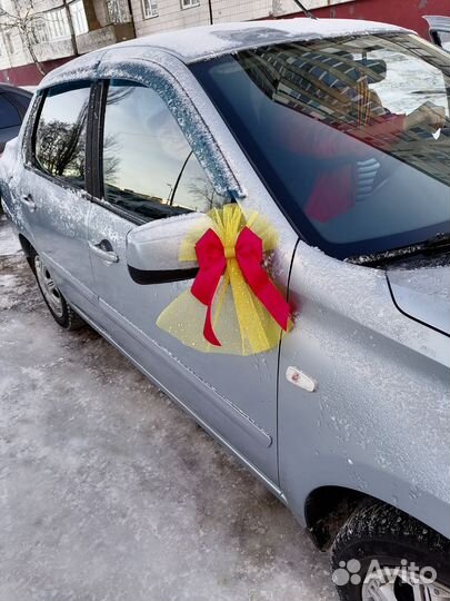 Украшения на свадебную машину