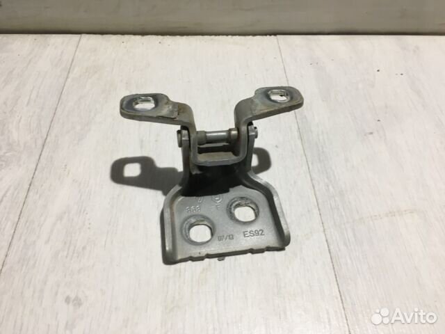 Петля двериlada largus 1.6 мт к4м