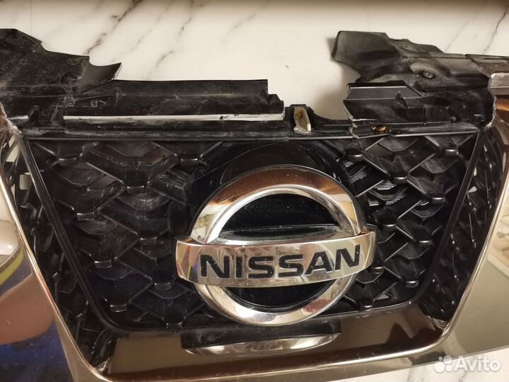 Решетка радиатора nissan x-trail 31