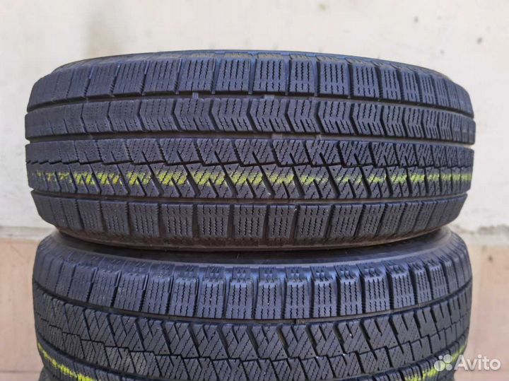 Bridgestone Blizzak VRX2 185/60 R15 98Q