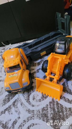 Экскаватор игрушка