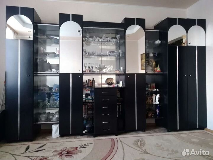 Стенка в гостиную