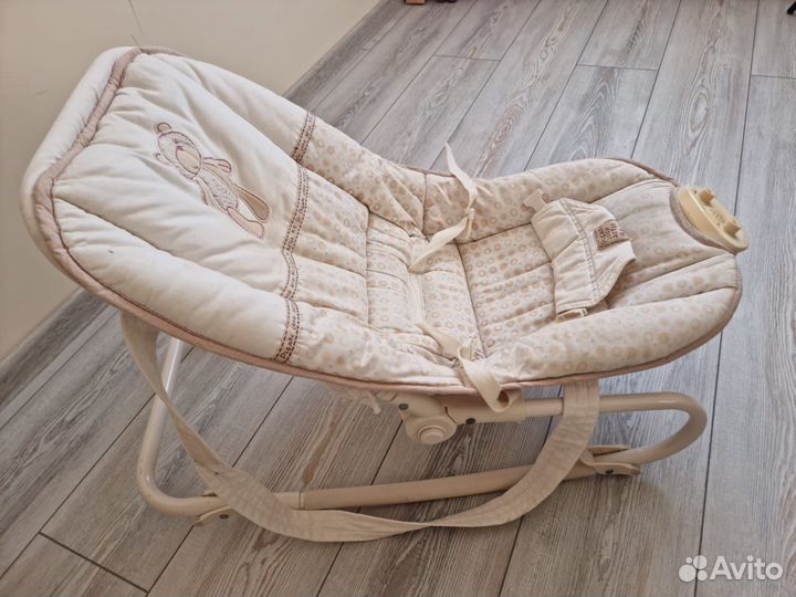 Шезлонг для новорожденных