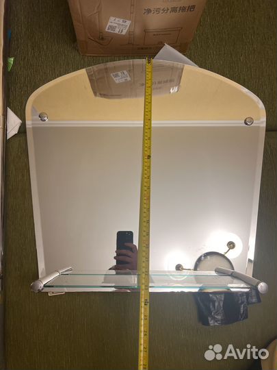 Зеркало с подставкой для ванной