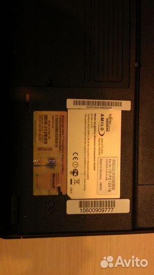 Ноутбук Fujitsu-Siemens Amilo Pi2550