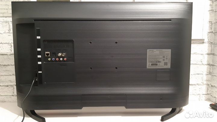 Телевизор Samsung SMART 32