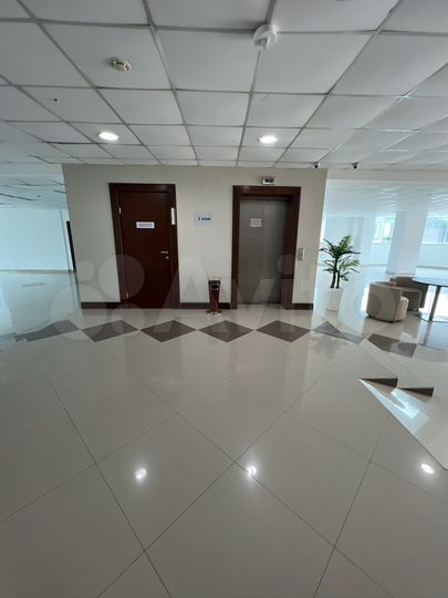 4-к. квартира, 117 м², 10/17 эт.