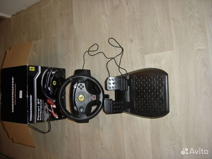 Игровой руль с педалями для пк (PS3) Thrustmaster