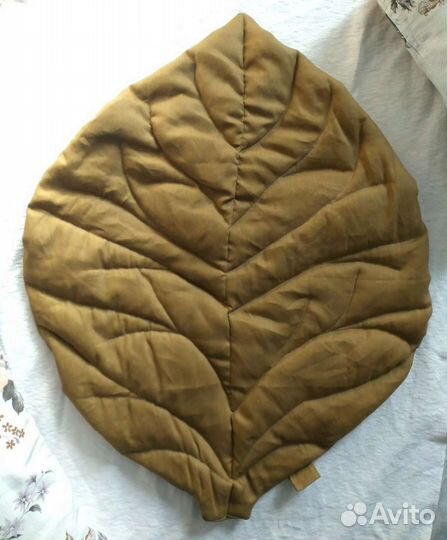 Коврик листик с авторской росписью