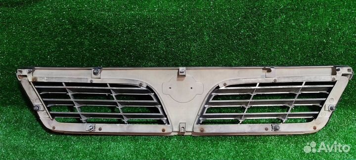 Решётка радиатора Nissan Maxima A32