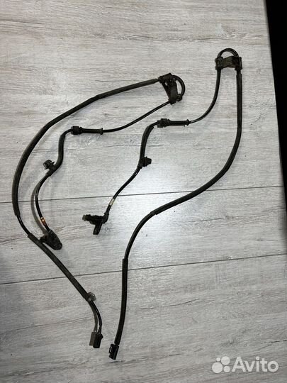 Передние датчики ABS Hyundai Santa Fe DM