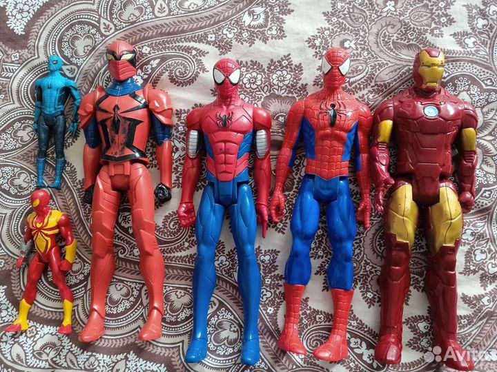 Человек паук фигурка