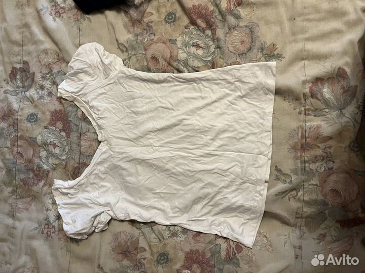 Продаю новые женские футболки